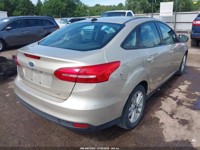 2017 FORD FOCUS SE 4