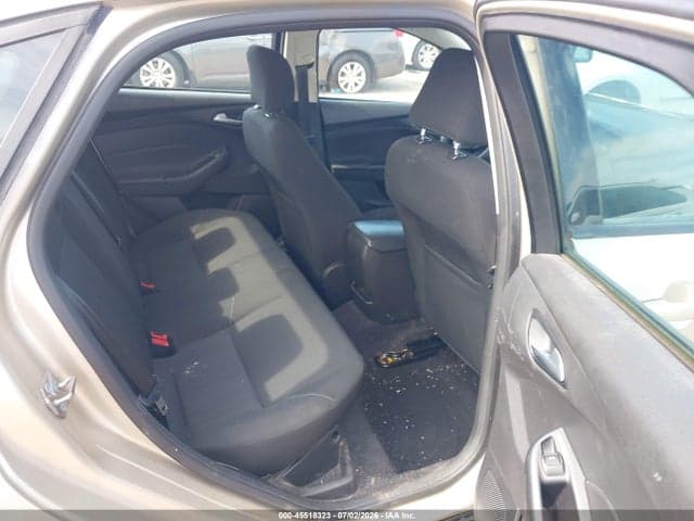 2017 FORD FOCUS SE 8