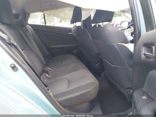 2018 TOYOTA PRIUS TWO 4