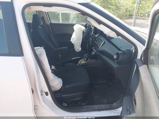 2022 NISSAN KICKS S XTRONIC CVT 5