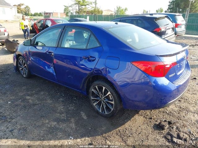 2019 TOYOTA COROLLA SE 3