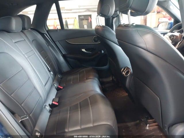 2020 MERCEDES-BENZ GLC 300 4MATIC 8