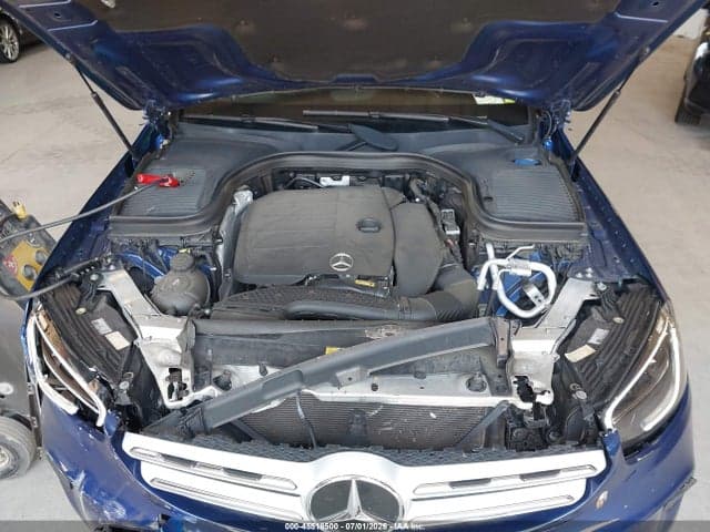 2020 MERCEDES-BENZ GLC 300 4MATIC 10