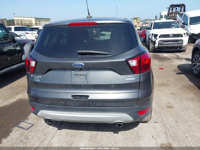 2019 FORD ESCAPE SE 17