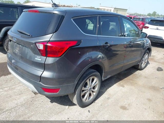 2019 FORD ESCAPE SE 4