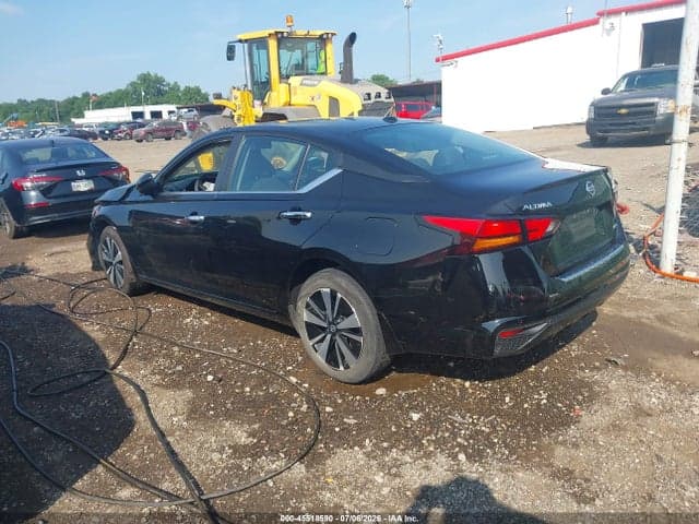 2022 NISSAN ALTIMA SV INTELLIGENT AWD 3