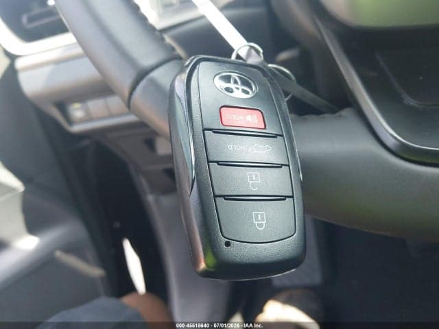 2026 TOYOTA GRAND HIGHLANDER XLE 11
