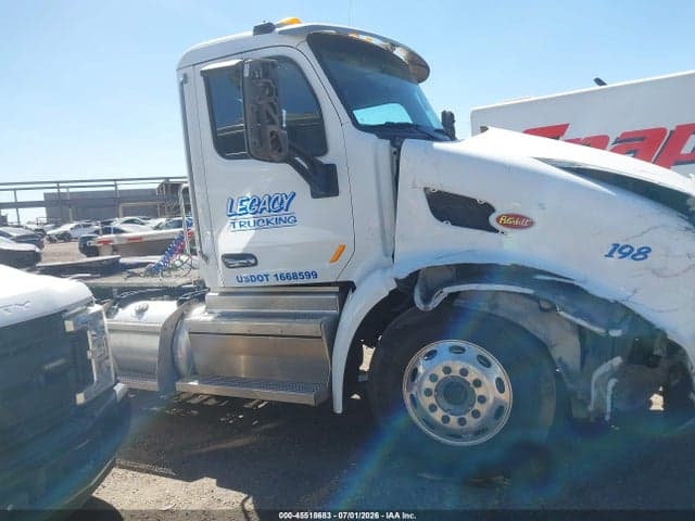 2019 PETERBILT 579 13