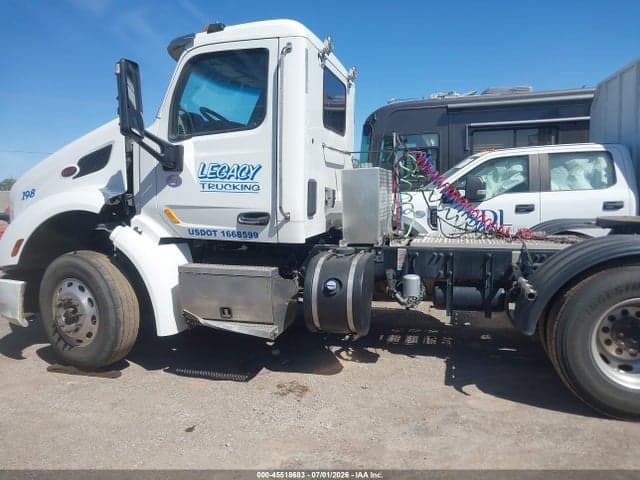 2019 PETERBILT 579 14