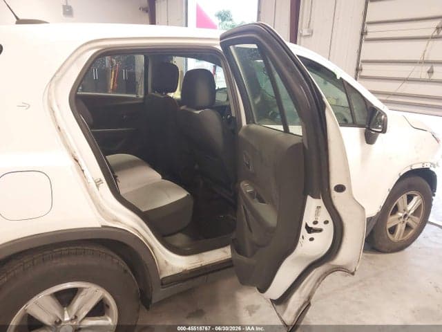 2019 CHEVROLET TRAX LS 8
