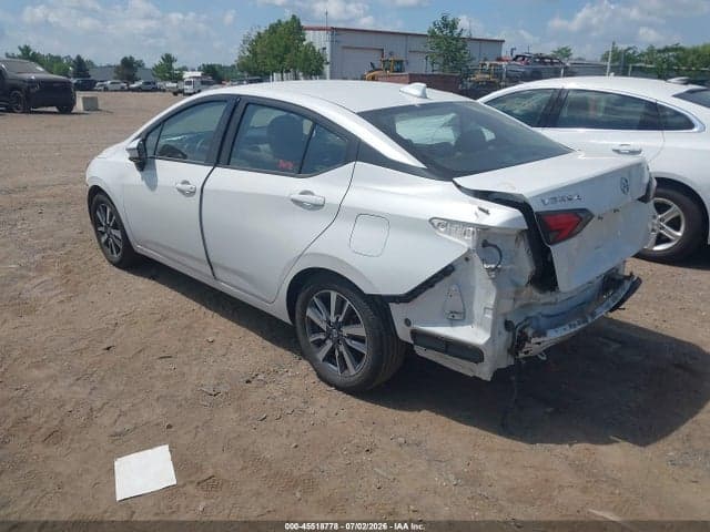 2020 NISSAN VERSA SV XTRONIC CVT 3