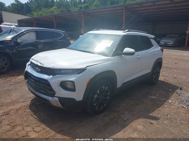 2023 CHEVROLET TRAILBLAZER FWD LT 2