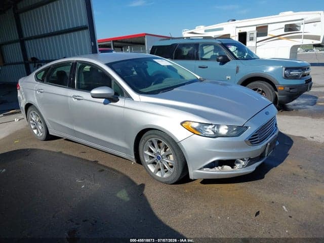 2017 FORD FUSION SE 1