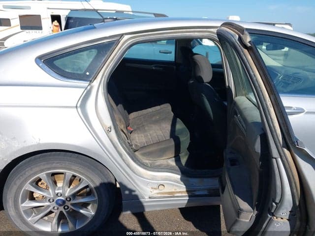 2017 FORD FUSION SE 8