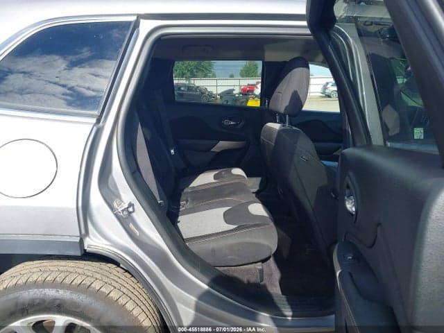 2018 JEEP CHEROKEE LATITUDE 4X4 8