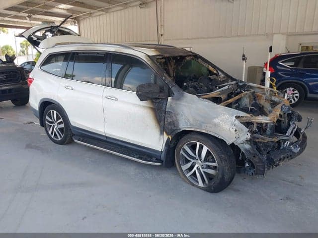 2017 HONDA PILOT TOURING - 1