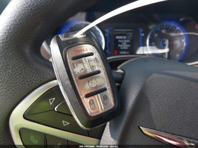2017 CHRYSLER PACIFICA TOURING 11
