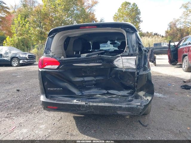 2017 CHRYSLER PACIFICA TOURING 16