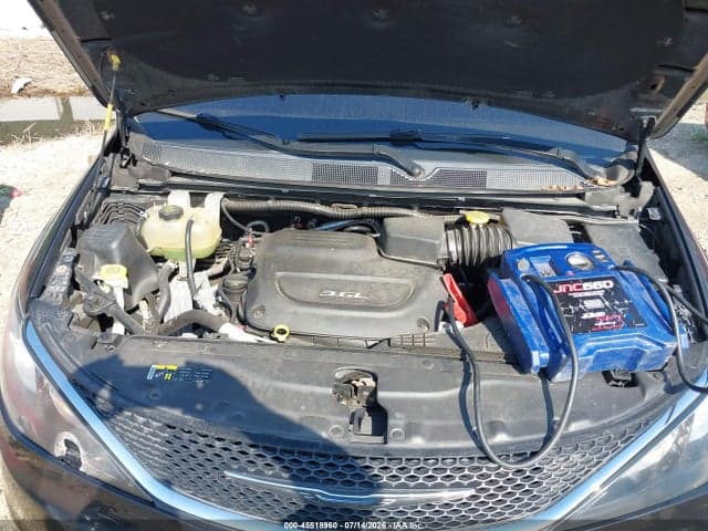2017 CHRYSLER PACIFICA TOURING 10