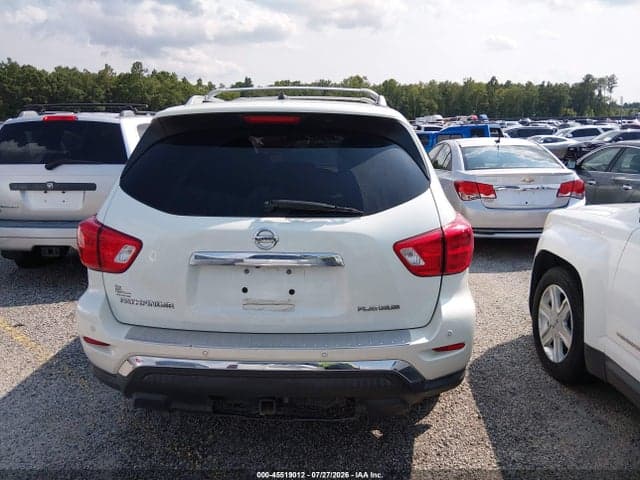 2017 NISSAN PATHFINDER PLATINUM 16