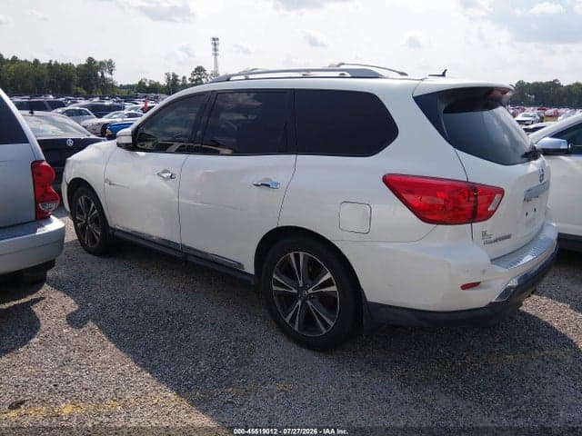 2017 NISSAN PATHFINDER PLATINUM 3