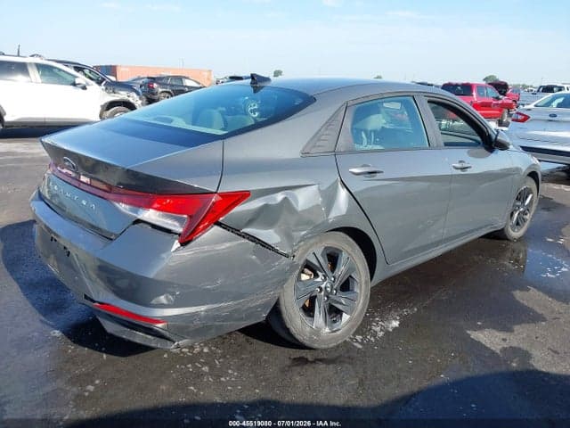 2023 HYUNDAI ELANTRA SEL 4