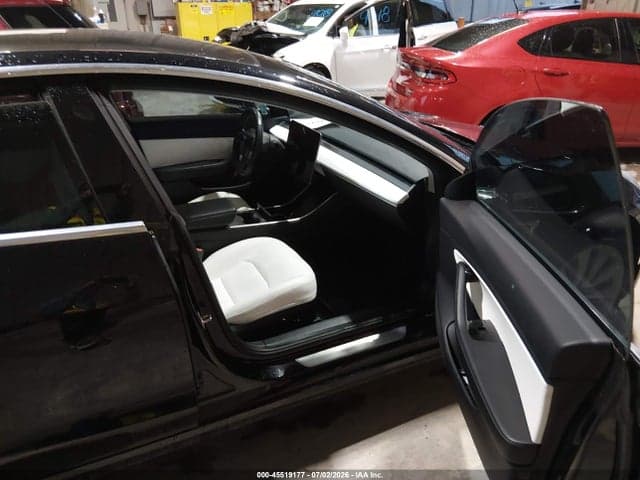 2019 TESLA MODEL 3 LONG RANGE/PERFORMANCE 5
