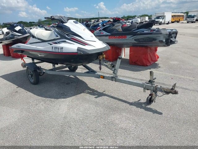2018 YAMAHA VX DELUXE