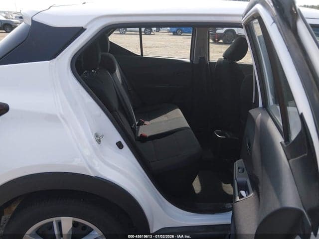2024 NISSAN KICKS S XTRONIC CVT 8