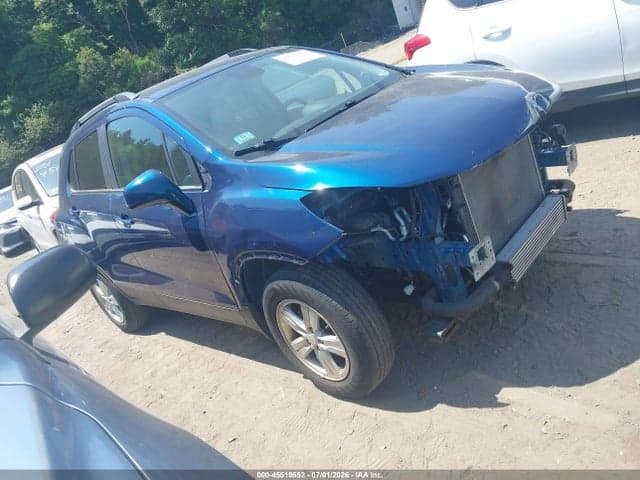 2020 CHEVROLET TRAX AWD LT 1