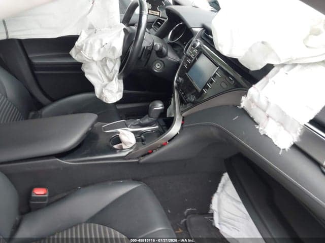 2019 TOYOTA CAMRY SE 5