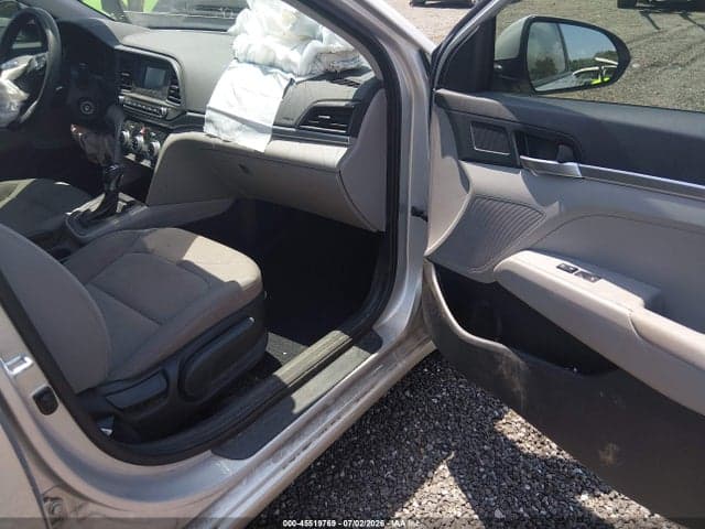 2019 HYUNDAI ELANTRA SE 5