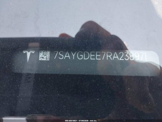 2024 TESLA MODEL Y LONG RANGE DUAL MOTOR ALL-WHEEL DRIVE 9