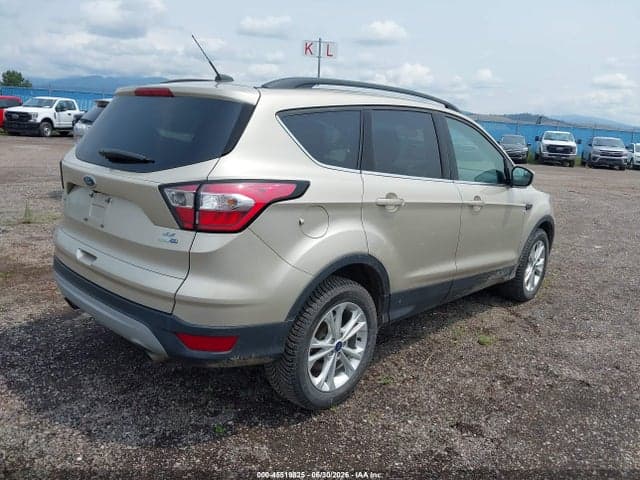 2018 FORD ESCAPE SE 4