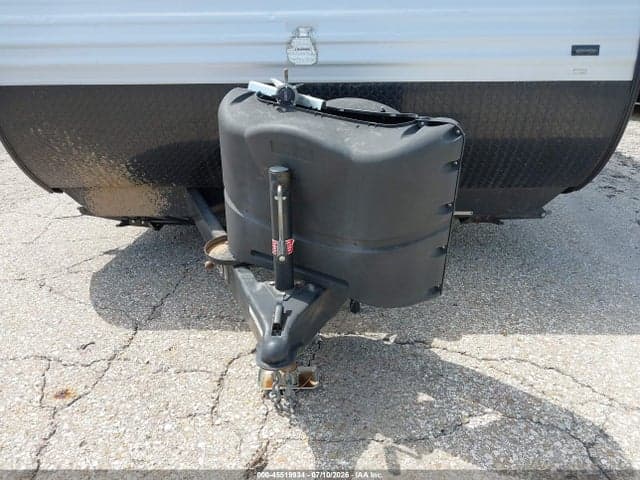 2017 KEYSTONE COLEMAN LANTERN 17RD 10