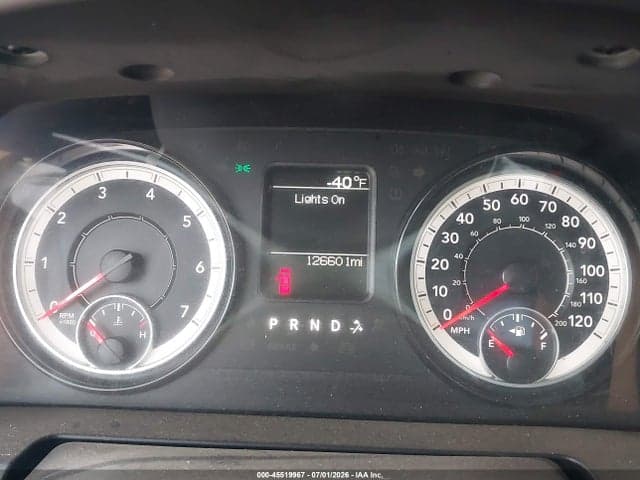 2018 RAM 1500 EXPRESS 4X2 5'7 BOX 7