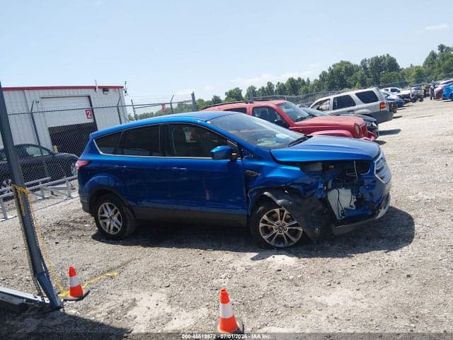 2017 FORD ESCAPE SE 12