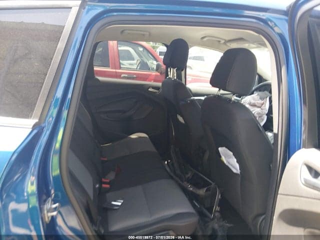 2017 FORD ESCAPE SE 8