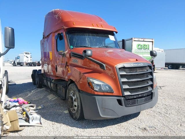 2020 FREIGHTLINER NEW CASCADIA 126 - 1