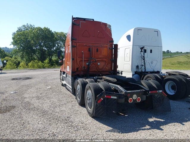 2020 FREIGHTLINER NEW CASCADIA 126 3