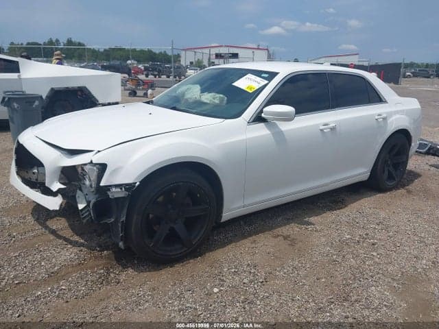 2019 CHRYSLER 300 TOURING 2