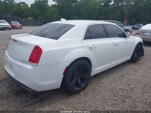 2019 CHRYSLER 300 TOURING 4