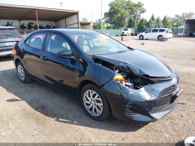 2019 TOYOTA COROLLA LE 1