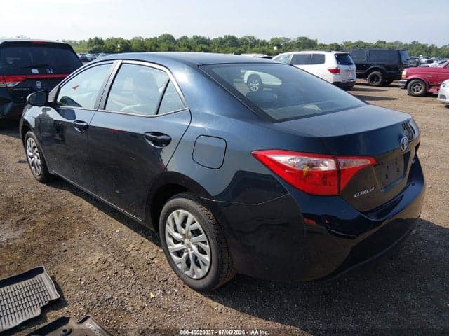 2019 TOYOTA COROLLA LE 3