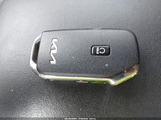 2023 KIA SORENTO S 11