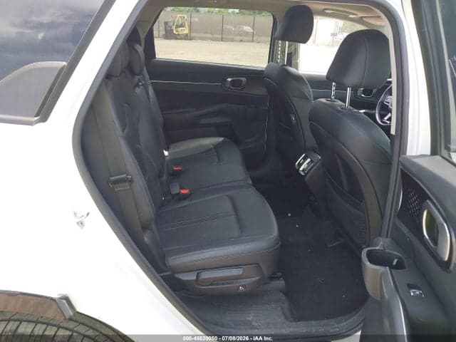 2023 KIA SORENTO S 8