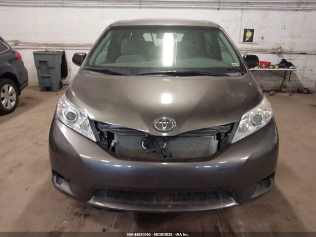 2017 TOYOTA SIENNA L 7 PASSENGER 12