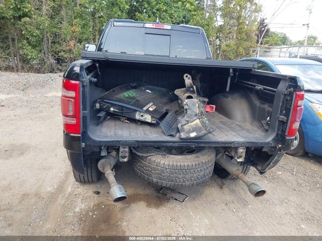 2019 RAM 1500 LARAMIE 17