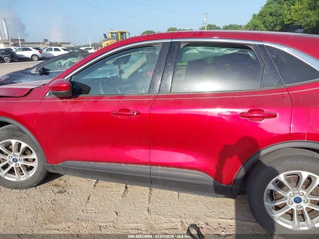 2020 FORD ESCAPE SE 13