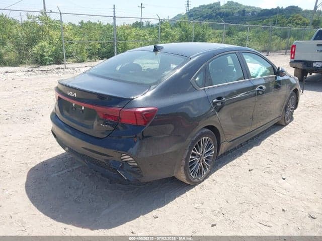 2023 KIA FORTE GT-LINE 4